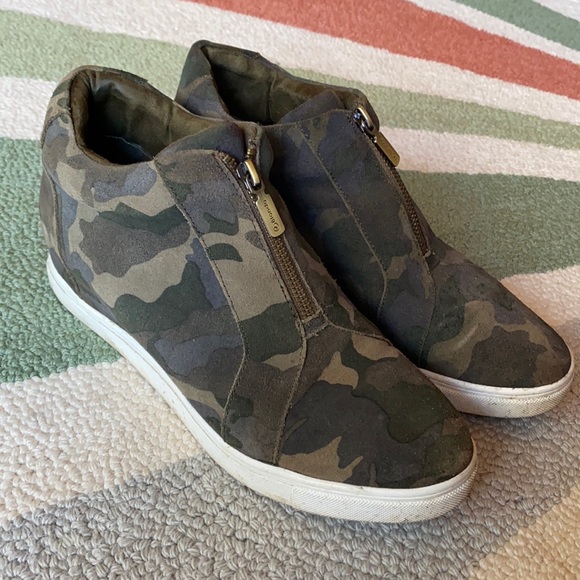 glenda wedge sneaker